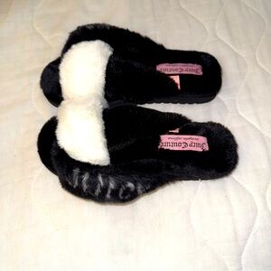 Juicy Couture Los Angeles Fuzzy Slippers-s-7